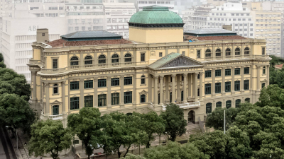 Fachada da biblioteca