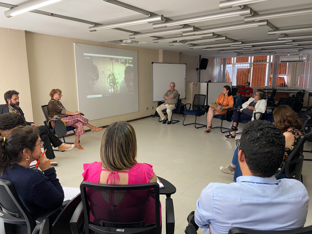 Roda de Conversa com a doutora Brasilina Passarelli